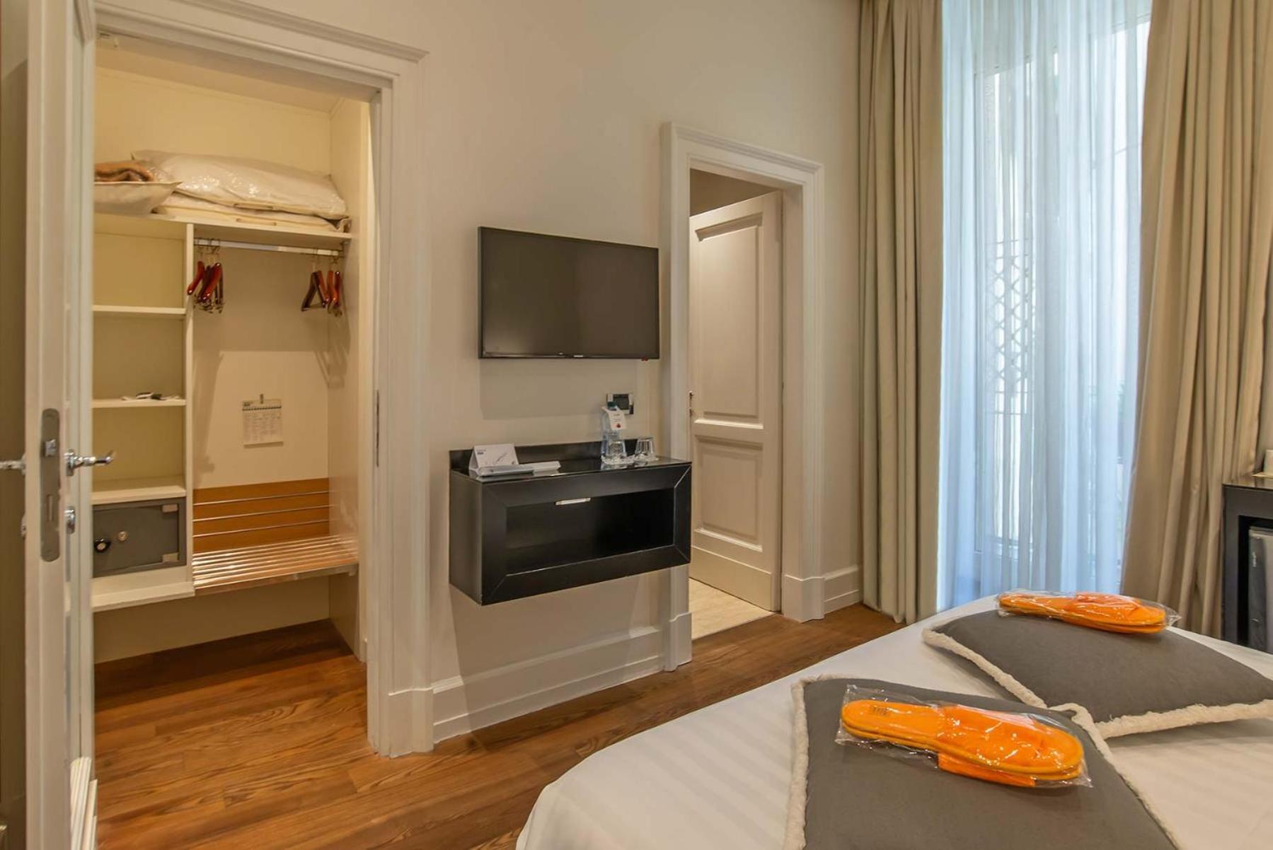 Hotel Isa Рим Экстерьер фото